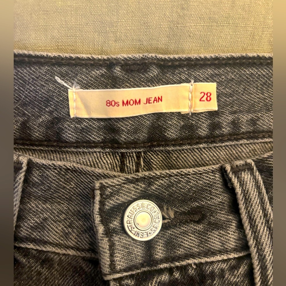Levi’s 80s “Mom” Jeans 28x30 - Picture 9 of 11